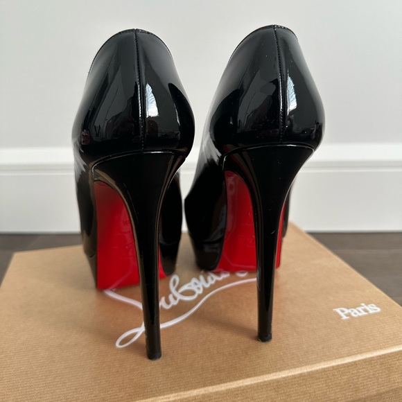 Christian Louboutin Size 38.5 black patent high heeled Bianca shoe - Picture 3 of 8